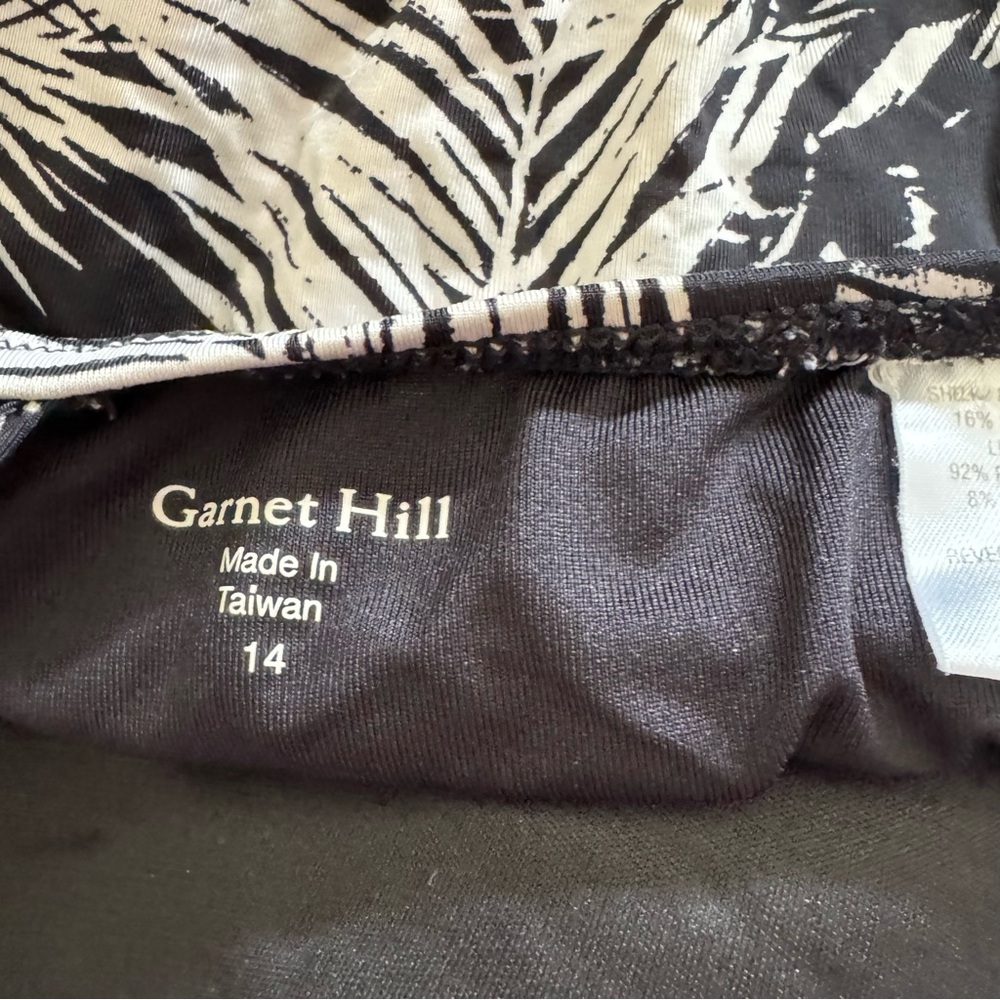 Garnet Hill Ruched Front One Piece Swimsuit Black and White Leaf Print Size 14 - Picture 7 of 8